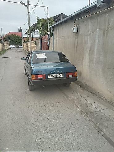 bmw disk r18: Satılır: 4 qapılı hetçbek avtomobil (mavi rəng). Xüsusiyyətlər: - — 2