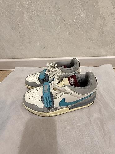 беговая обувь: Мужские кроссовки, 37, Nike, Б/у, цвет - Белый, Самовывоз — 2