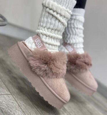 Papuče: Ugg papuče

Novo
Brojevi 36 do 41

fb Moja Kupovina 1 — 9