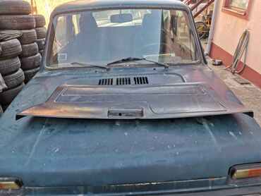 Auto delovi: Tapacirung zadnjih gepek vrata Lada 21213,21214 Niva. Polovno — 7