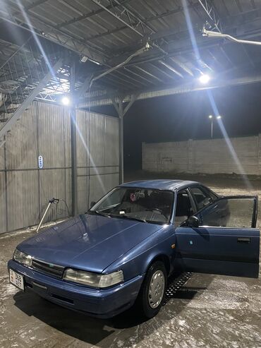 авто для женщин: Mazda 626: 1990 г., 2 л, Механика, Бензин, Универсал