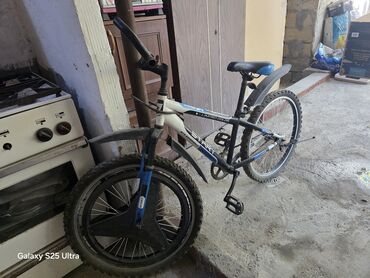 Velosiped satılır. Qırığı yoxdur. işlək vəziyyətdədir. istifadə