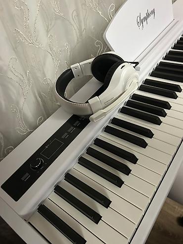 volta vs2: Rəng: ağ Məhsul: rəqəmsal piano “Symphony” (stendli) Komplekt: piano + — 3