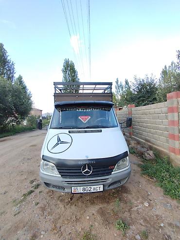 резка наклейки: Грузовик, Mercedes-Benz, Стандарт, 5 т, Б/у — 1