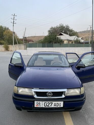 Opel: Opel Vectra: 1992 г., Механика, Бензин, Седан