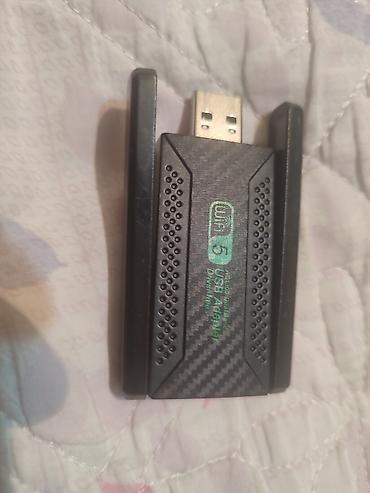 wi fi адаптеры: USB Wi‑Fi адаптер с двумя поворотными антеннами - Стандарт: Wi‑Fi 5 — 1
