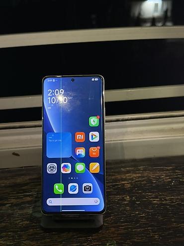 samsung galaxy s10e: Xiaomi 12 Pro, 8/128 ГБ - Дисплей 6.73" AMOLED с тонкими рамками и — 3