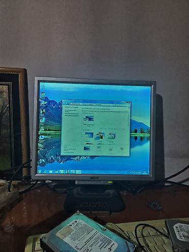 acer i3 laptop: Acer 17" LCD monitor. Hec bir problem yoxdur — 3