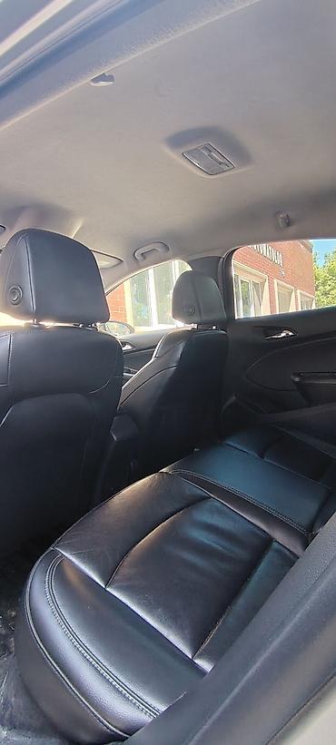 cruz dice: Chevrolet Cruze RS sedan - Korpus: gümüşü rəng, aerodinamik RS — 3