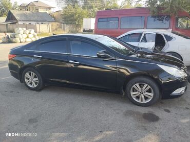 кузовные детали на ниву: Hyundai Sonata: 2012 г., 2 л, Автомат, Газ, Седан