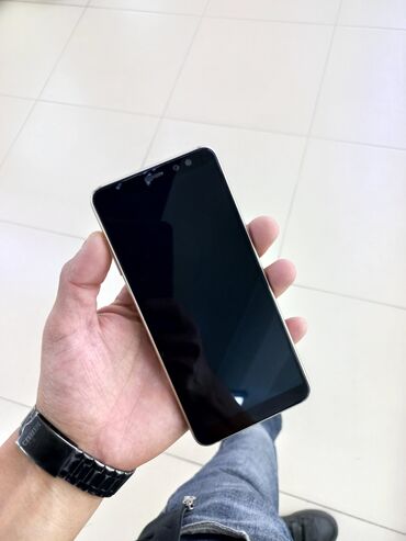 samsung lion 1: Samsung Galaxy A8 2018, Б/у, 32 ГБ, цвет - Коричневый, 2 SIM
