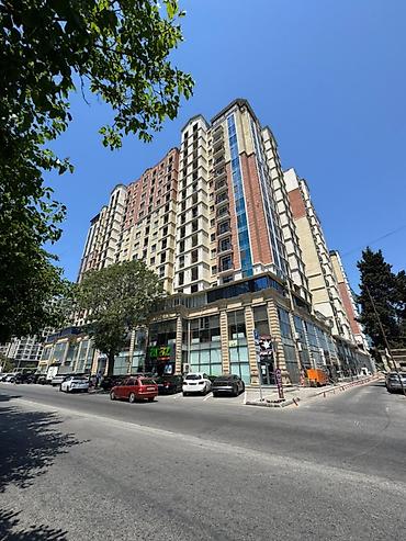 Mənzillər: 3 otaqlı, Yeni tikili, m. Nəriman Nərimanov, 86 kv. m — 1