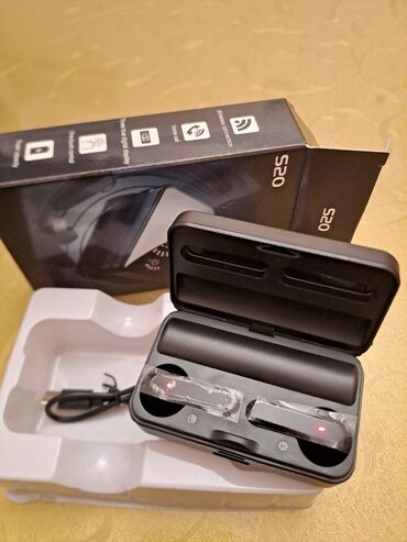 ses sistemi: S20 bluetooth nausnik çox əla səs sistemi var, mikrafonu var powerbank