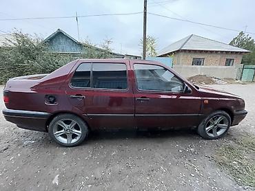Volkswagen: Volkswagen Vento: 1992 г., Седан — 6