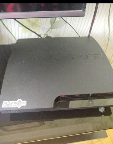 pleystation: PlayStation 3 satılır. 3 ədəd pult və kabelləri ilə birlikdə slim