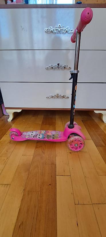 oturacaqlı scooter: Skuter .ünvan Sumqayit Heydər parkin yani. votsap 050 353 37 73 — 1