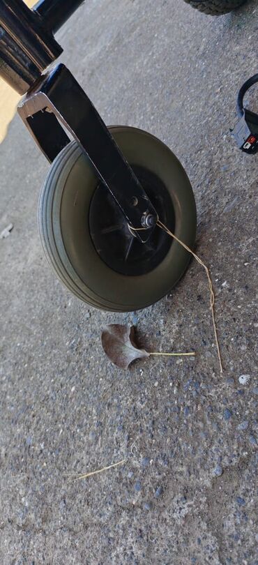 Kontrollerlər: Elektrik əlil arabası üçün joystick idarəetmə bloku və ön təkərlər — 3