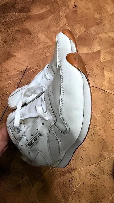 reebok 42: Мужские кроссовки, 43, Reebok, Б/у, цвет - Белый, Платная доставка — 4