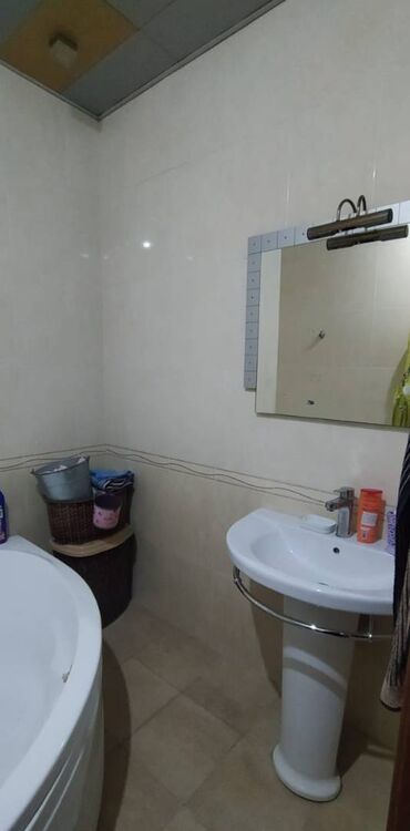 Uzunmüddətli kirayə mənzillər: Azadlıq Metrosunnan əyaq ilə 5 dəqiqə məsafədə 20 mərtəbəli binanın — 7