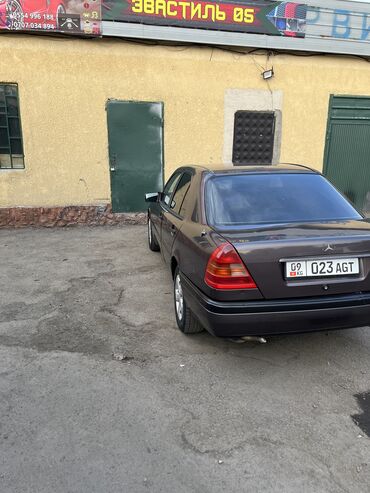 мерседес с 1 8: Mercedes-Benz C-Class: 1995 г., 1.8 л, Механика, Бензин, Седан