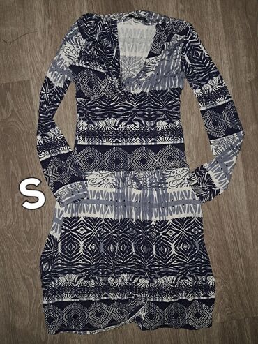 elegantna haljina stampani materijal: S (EU 36), bоја - Šareno, Drugi stil, Dugih rukava