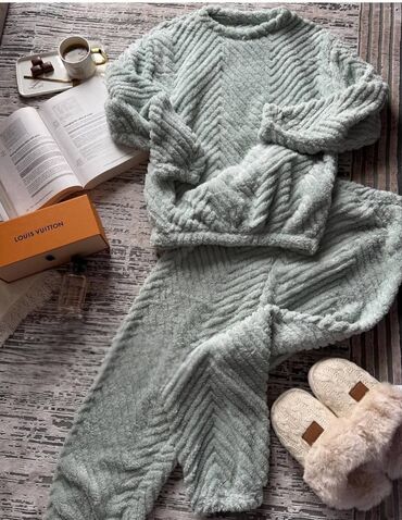 Ostalo: Nove pidzame deblje do xl broja. 2300 dinara.poručivanje u inbox — 14