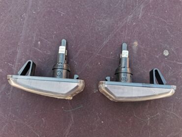 Auto delovi: Bocni migavac na krilu Lada 110-111-112. Novo. Ruske proizvodnje. Cena — 7