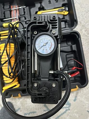 Другие автозапчасти: Автомобильный компрессор с набором для ремонта шин в кейсе новый — 3