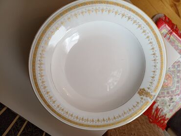 Digər süfrə qabları: Məhsul dəsti: 1) Şüşə salat qabı - Şəffaf, qalın şüşədən - Kabartma — 7