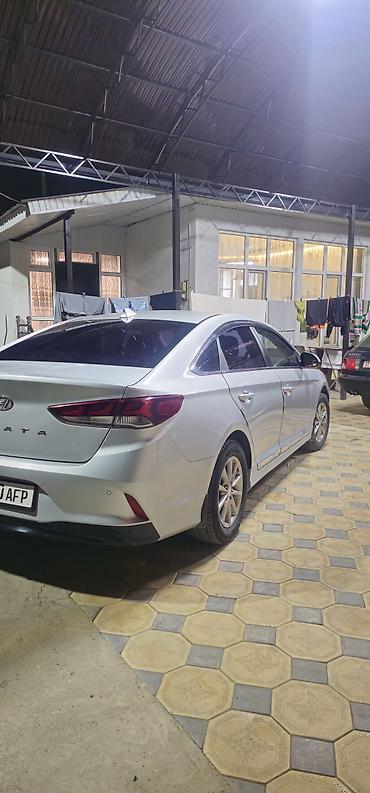 дисковери спорт: Hyundai Sonata: 2017 г. — 4