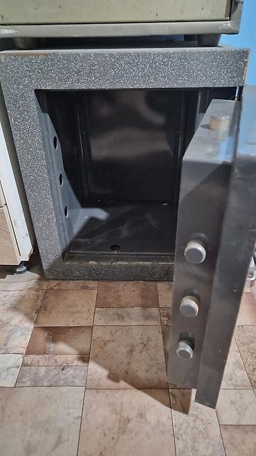 Счетчики банкнот: СЕЙФ!!! Все сейфы производство известных фирмы, огнестойкий at lalafo.kg — 7 Счетчики банкнот: СЕЙФ!!! Все сейфы производство известных фирмы, огнестойкий — 7