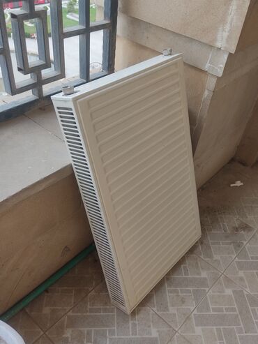 Radiatorlar: Yeni Panel Radiator Alüminium