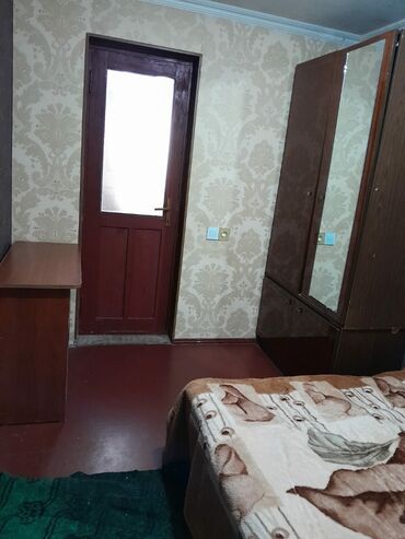 снять дом почасово: Həyət evi paltaryuyan internet televizor kravatlar pastel xalça var