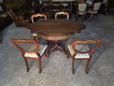 Setovi stolova i stolica: Antikni trpezarijski set – sto i 4 stolice - Materijal: puno drvo — 8