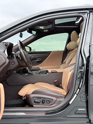 Lexus: Lexus ES: 2019 г., 2.5 л, Вариатор, Бензин, Седан — 6