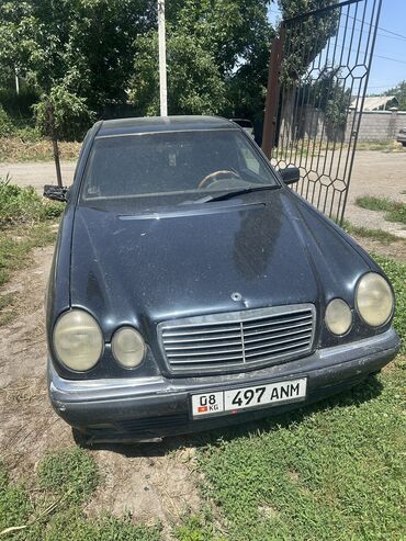 руль мерседесе: Mercedes-Benz V 200: 2 л, Механика, Бензин, Седан