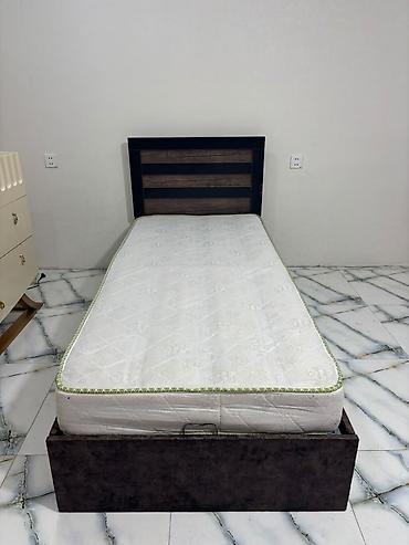 Bazali carpayi satilir Matras daxil Qiymət 140 azn Ünvan Həzi Aslanov lalafo.az -da Bazali carpayi satilir Matras daxil Qiymət 140 azn Ünvan Həzi Aslanov