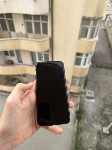 iphone batarya qiymeti: IPhone 7, 32 ГБ, Черный, Отпечаток пальца
