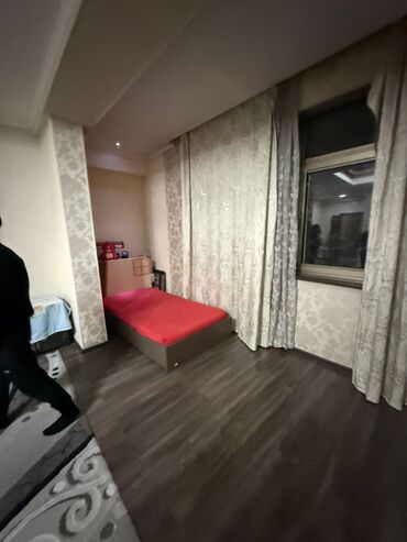 суточные квартиры караколе: 3 комнаты, С мебелью полностью