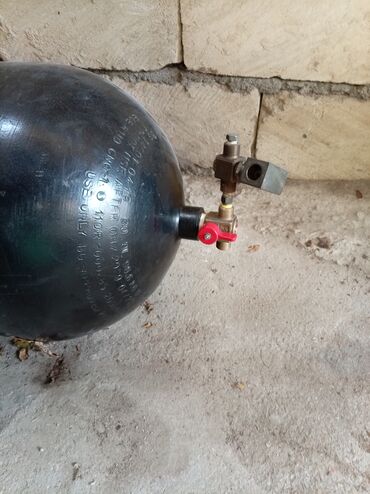 Çənlər, balonlar: Avtomobil üçün CNG/QAZ balonu - Silindrik tip, polad korpus - Təxmini — 2