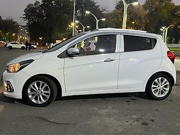 chevrolet cobolt: Chevrolet Spark: 2017 г., 1 л, Автомат, Бензин, Хэтчбэк — 6