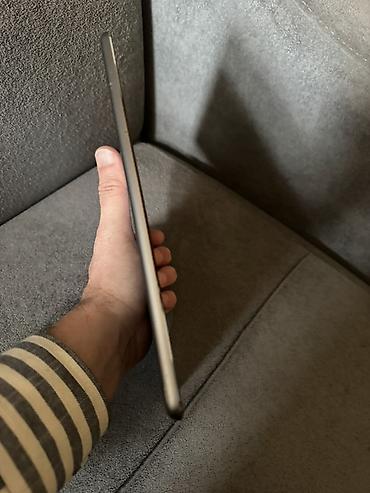 ipad air 2: Apple iPad planşet,16 gb yaddash,tamirda olmayib,yeniliyindan ozumda — 4
