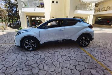 Toyota: Toyota CH-R: 1.8 l. | 2021 έ. SUV/4x4 — 4