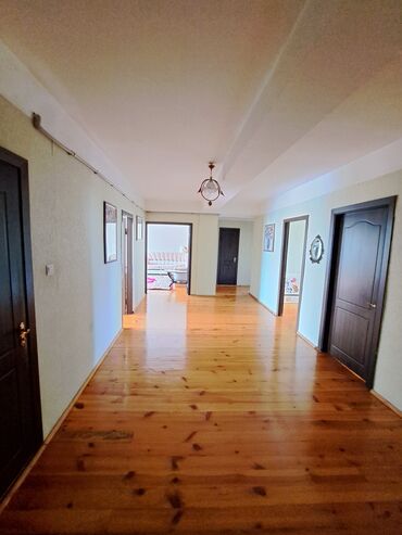 продажа домов в баку: 8-ci kilometr, 4 otaqlı, Yeni tikili, m. Xalqlar Dostluğu, 131 kv. m