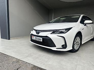 тойота аква гибрид: Toyota Corolla: 2021 г., 1.8 л, Гибрид, Седан — 7