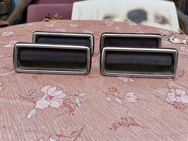 Auto delovi: Kvake vrata(leve, desne)metalne i brave za Lada 2104 Karavan, Lada — 3