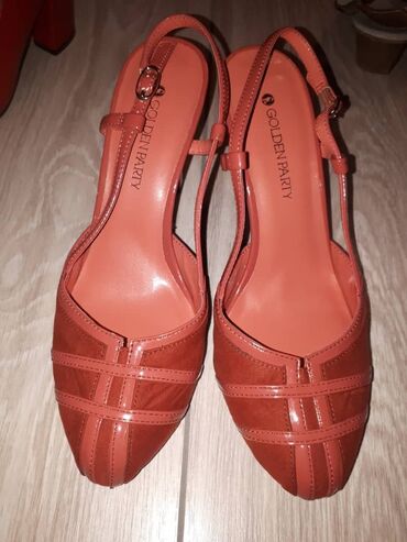 босоножки valentino: Женская обувь 39 размера, новая и Б/У в основном натуральная кожа