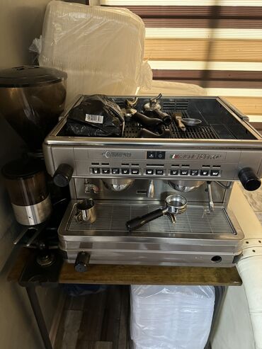 посудомоичная машина: Кофе кайнаткыч, кофе машина, Колдонулган, Өзү алып кетүү, Акылуу жеткирүү