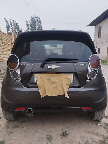 разбитые авто: Chevrolet Spark: 2010 г., 1 л, Автомат, Бензин, Хэтчбэк — 2