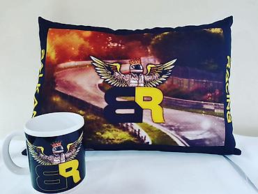 Jastuci: Dimenzije jastuka 45x32 su 1999 din i 32x32 su 1999 din. Dizajn na lalafo.rs — 33 Jastuci: Dimenzije jastuka 45x32 su 1999 din i 32x32 su 1999 din. Dizajn — 33